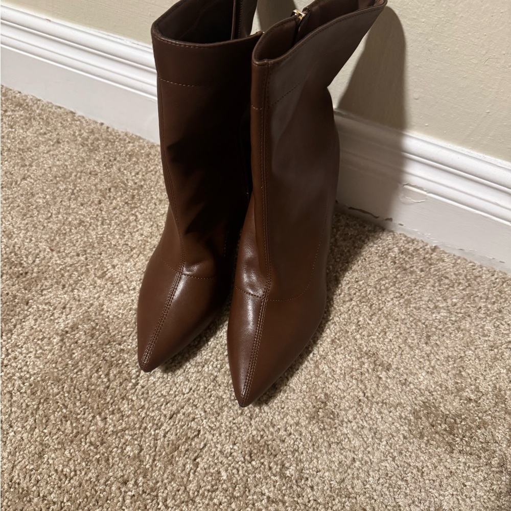Chic Brown Heeled Boots for Women